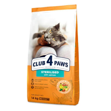 CLUB 4 PAWS for Sterilised Cats with CHICKEN - 2 KG